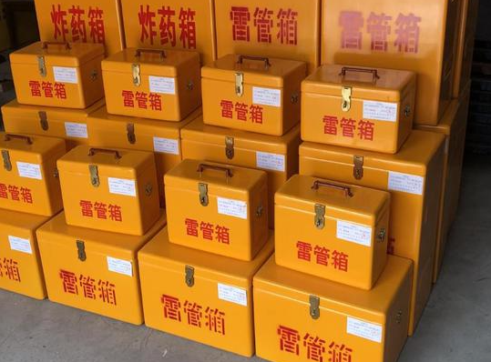 雅江玻璃钢雷管箱的使用寿命一般是多少？